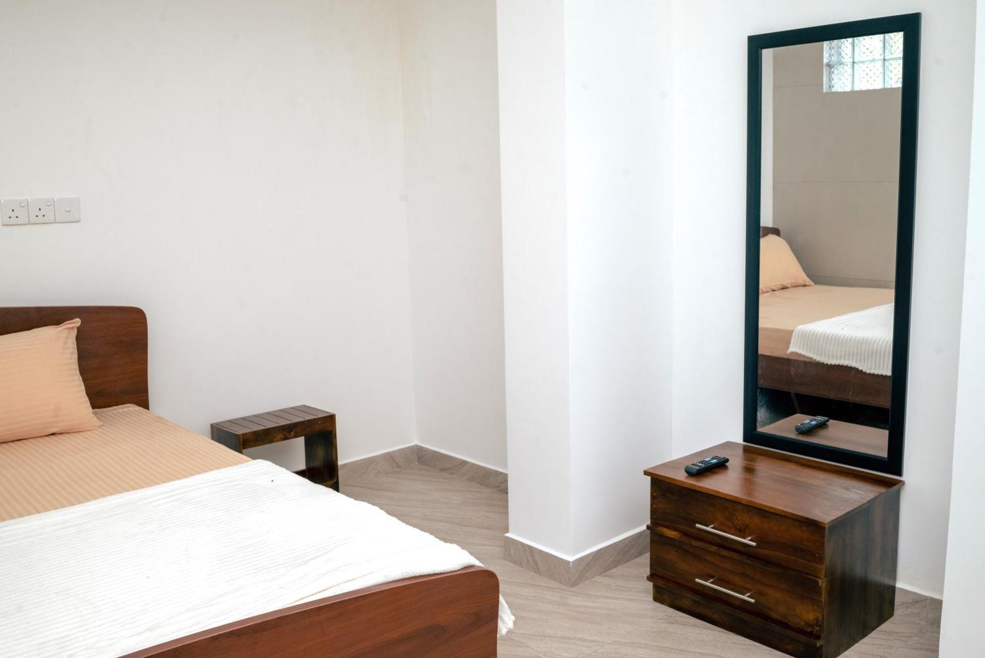 Hotel Nnr Wattala Zewnętrze zdjęcie